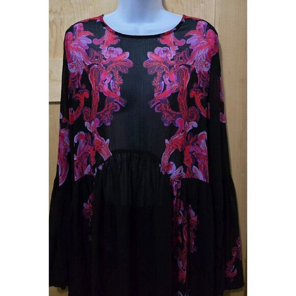 Boho Black & Red Floral Long Sleeve Tunic Dress With Keyhole Back - Picture 2 of 6